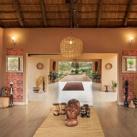 The Nkhosi Livingstone Lodge And Spa ภายนอก รูปภาพ