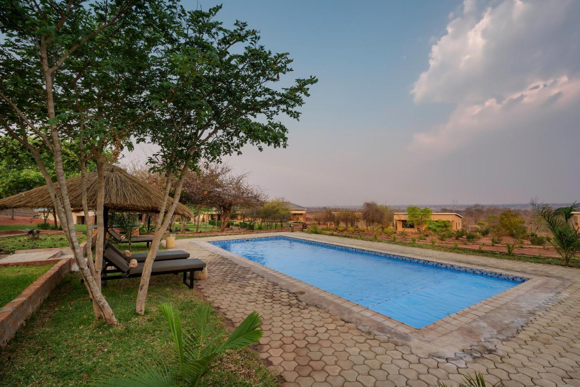 The Nkhosi Livingstone Lodge And Spa ภายนอก รูปภาพ