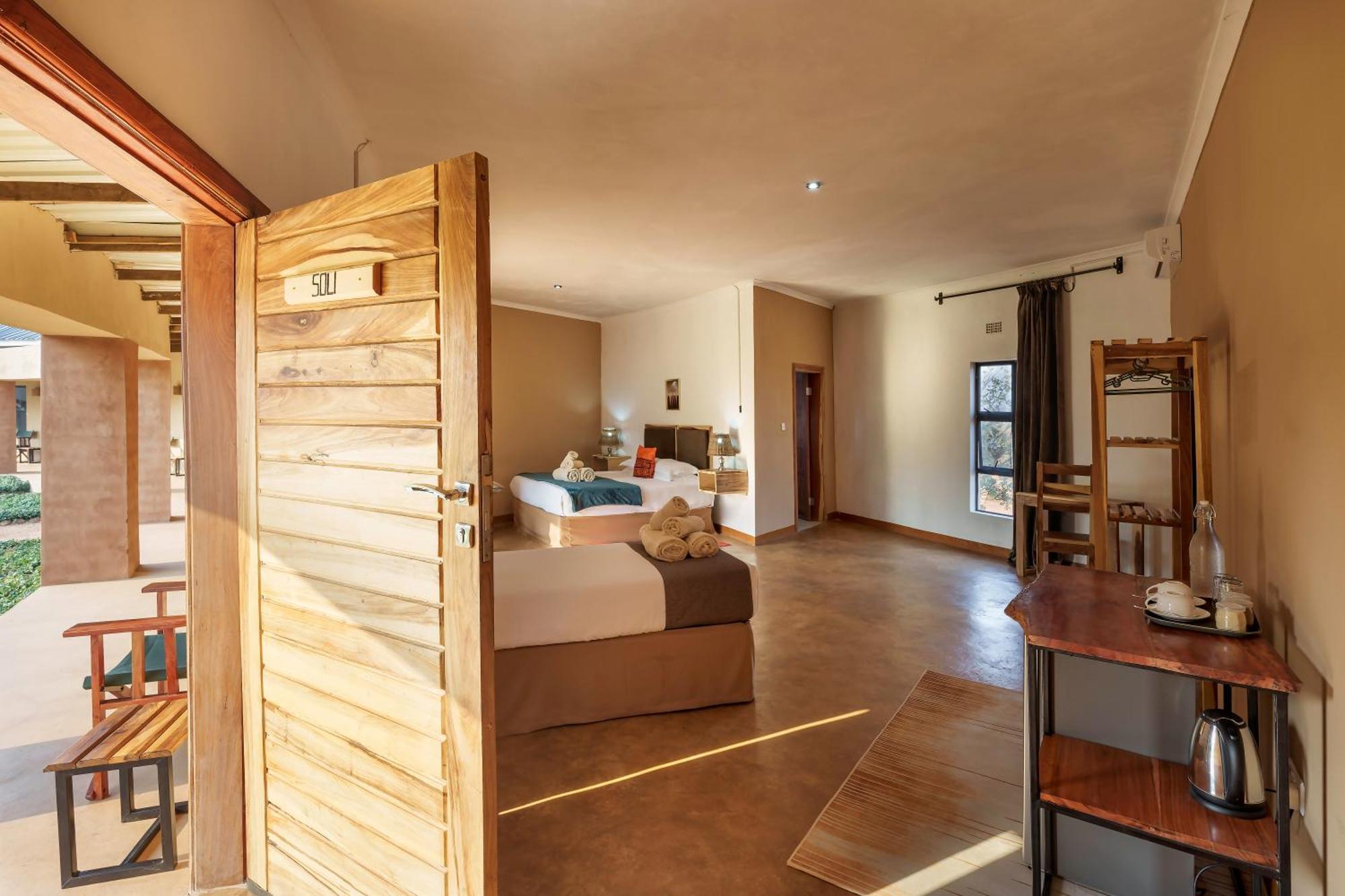 The Nkhosi Livingstone Lodge And Spa ภายนอก รูปภาพ